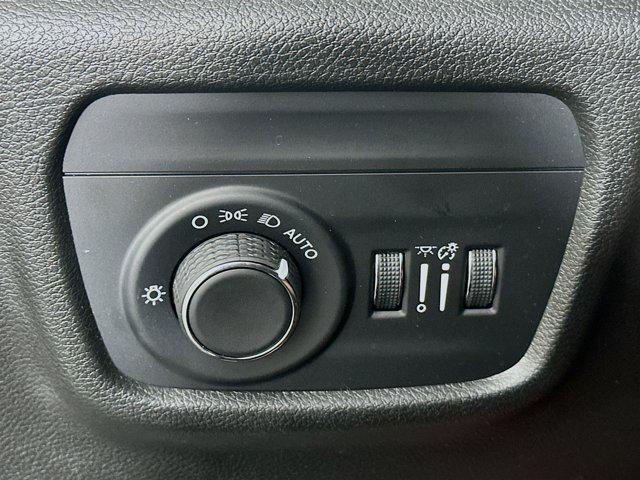used 2023 Jeep Grand Cherokee car, priced at $27,997