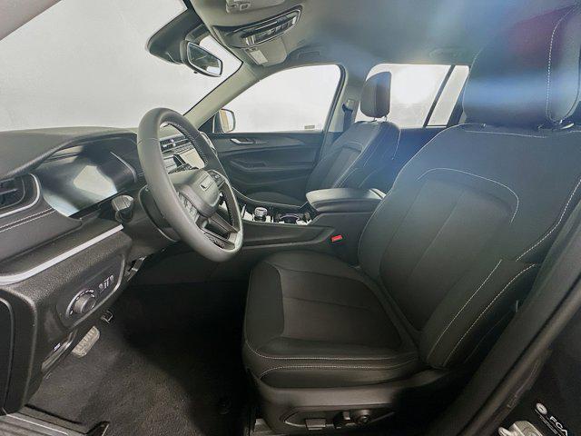 used 2023 Jeep Grand Cherokee car, priced at $27,997