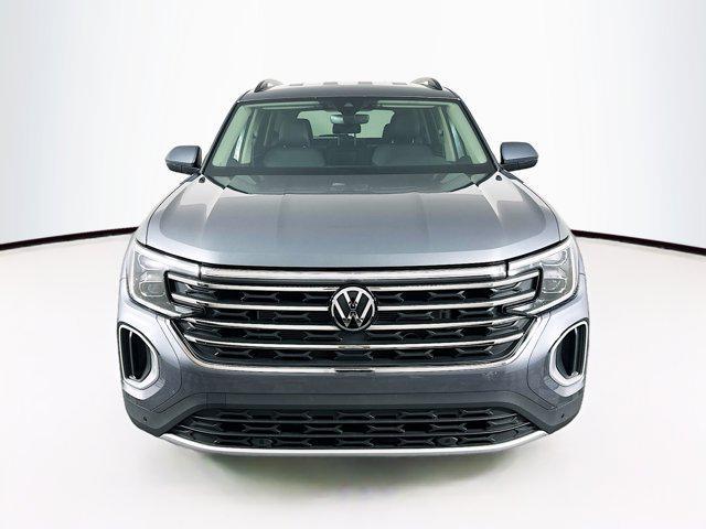 used 2024 Volkswagen Atlas car, priced at $33,689