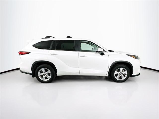 used 2023 Toyota Highlander car, priced at $29,989