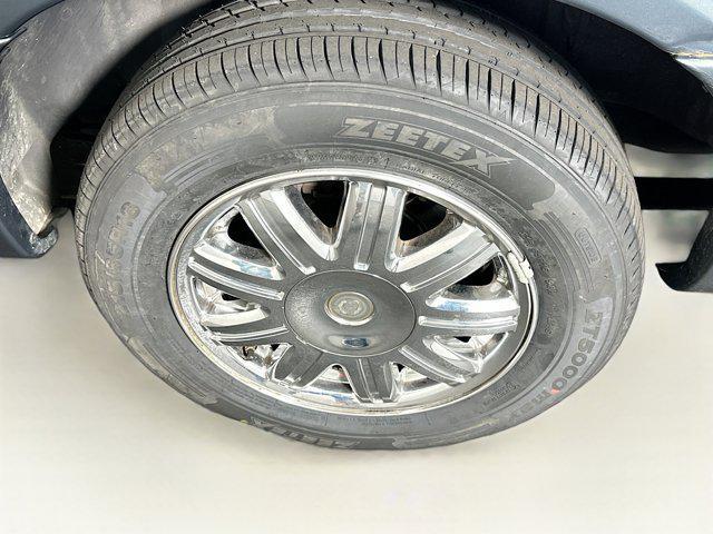 used 2007 Chrysler Town & Country car, priced at $8,399