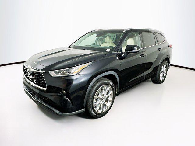 used 2020 Toyota Highlander car, priced at $28,999