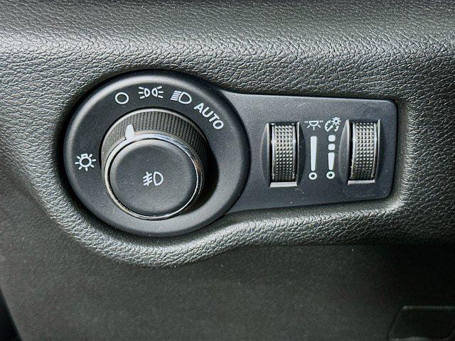 used 2022 Chrysler Pacifica Hybrid car, priced at $26,599