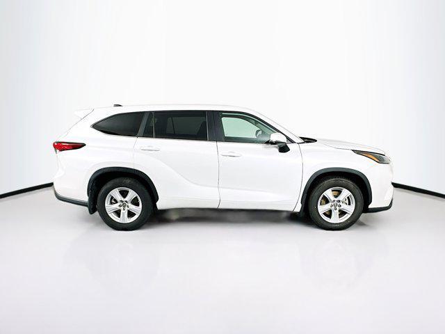 used 2023 Toyota Highlander car, priced at $29,989