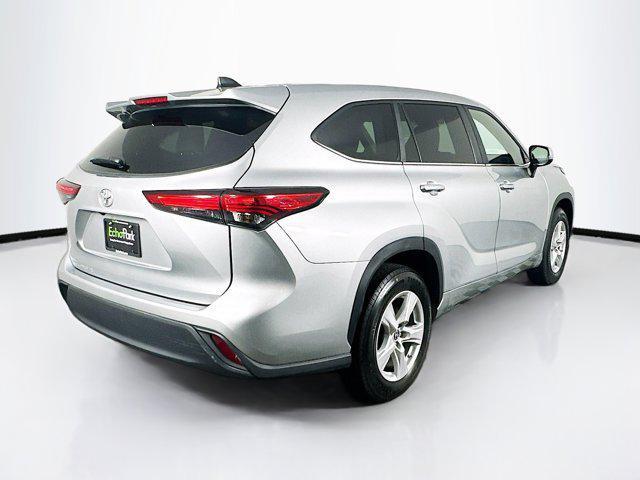 used 2023 Toyota Highlander car, priced at $31,389