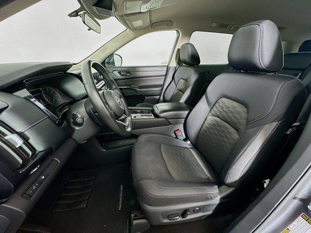 used 2024 Nissan Pathfinder car, priced at $26,487