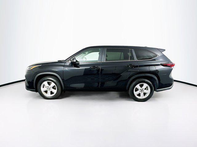 used 2024 Toyota Highlander car, priced at $35,689