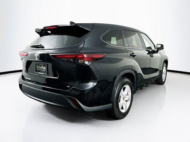 used 2024 Toyota Highlander car, priced at $35,689