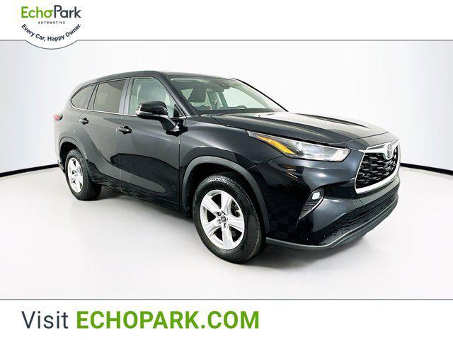 used 2024 Toyota Highlander car, priced at $35,689