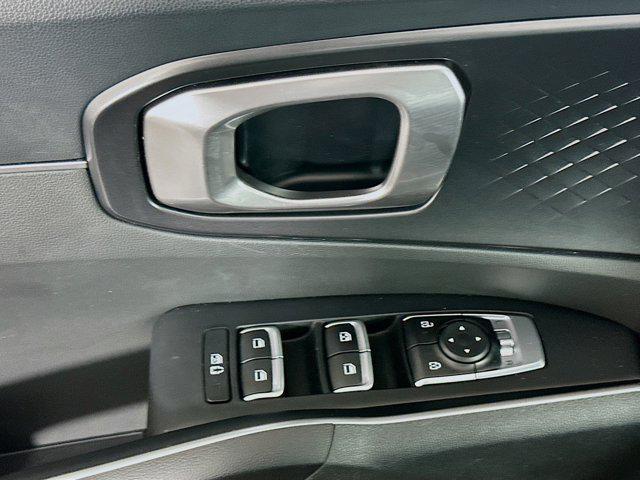 used 2024 Kia Sorento car, priced at $28,397