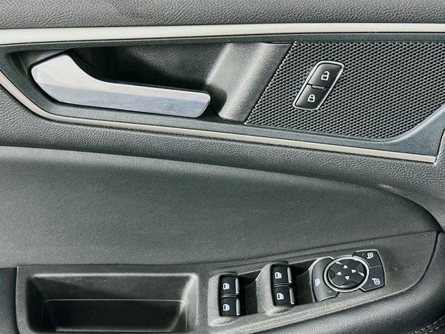 used 2024 Ford Edge car, priced at $20,997