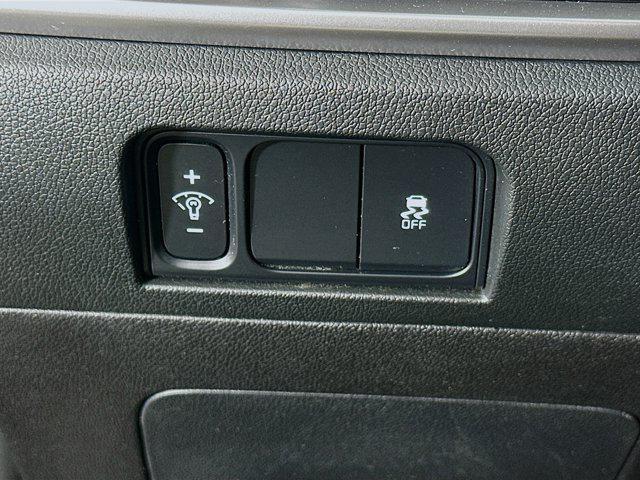 used 2024 Kia Sorento car, priced at $23,996