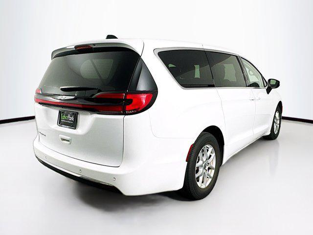 used 2023 Chrysler Pacifica car, priced at $23,297