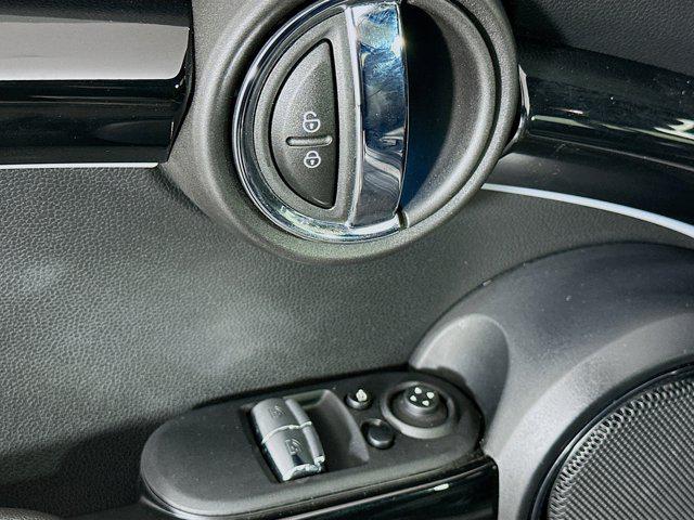 used 2023 MINI Hardtop car, priced at $23,697