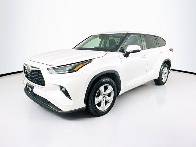 used 2023 Toyota Highlander car, priced at $29,489