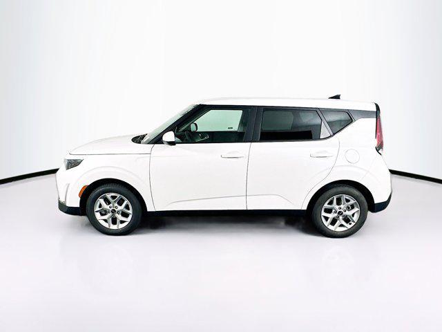 used 2024 Kia Soul car, priced at $16,697