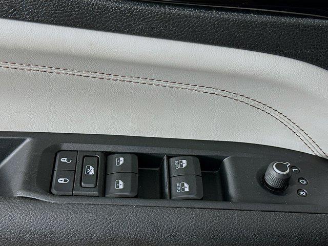used 2022 Jeep Compass car, priced at $21,597