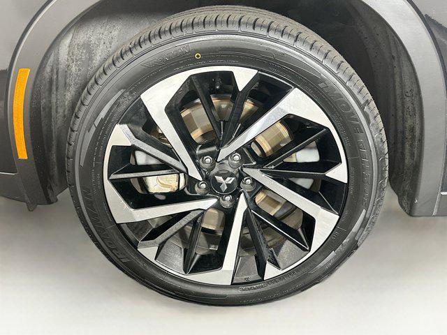 used 2024 Mitsubishi Outlander car, priced at $21,997