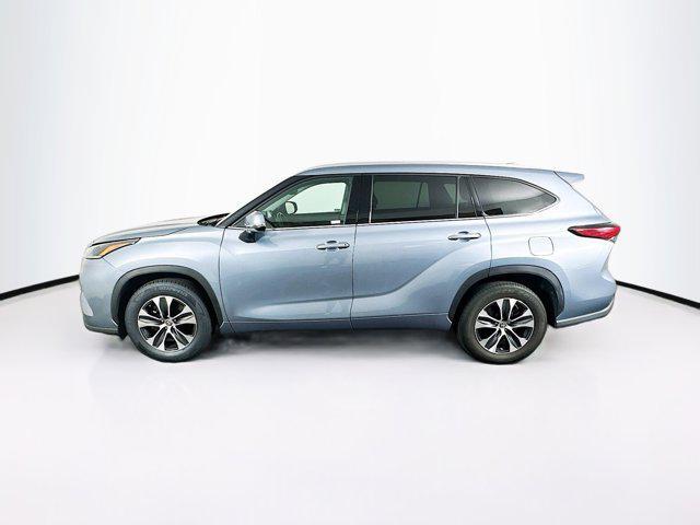 used 2021 Toyota Highlander car, priced at $30,397