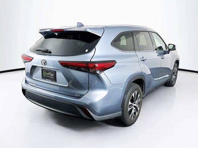 used 2021 Toyota Highlander car, priced at $30,397