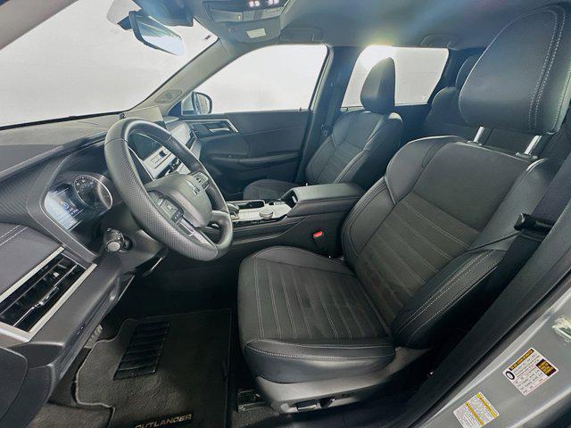 used 2025 Mitsubishi Outlander car, priced at $26,487