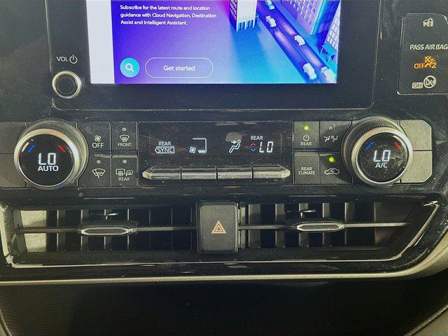 used 2024 Toyota Highlander car, priced at $33,497