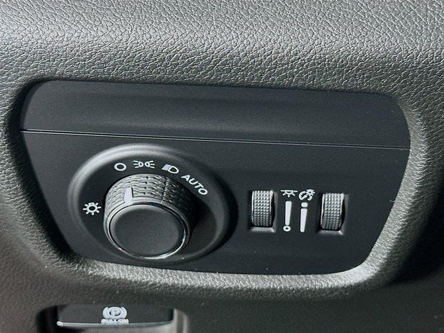 used 2023 Jeep Grand Cherokee car, priced at $24,997