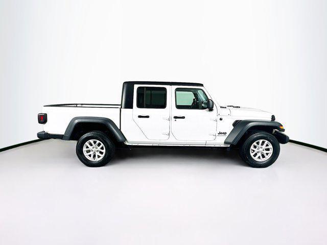 used 2023 Jeep Gladiator car, priced at $27,489