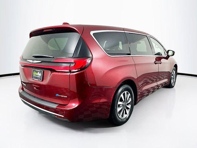 used 2022 Chrysler Pacifica Hybrid car, priced at $27,189