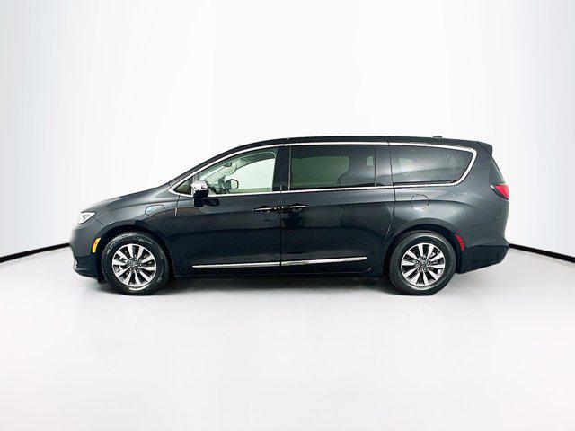 used 2023 Chrysler Pacifica Hybrid car, priced at $27,889