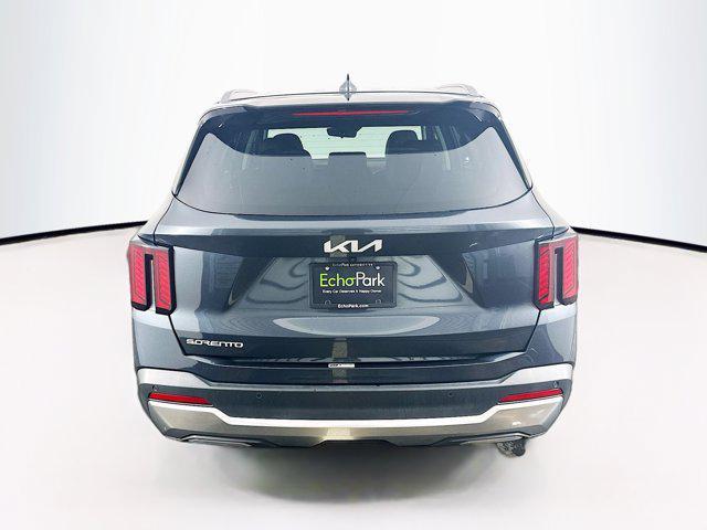 used 2024 Kia Sorento car, priced at $28,297