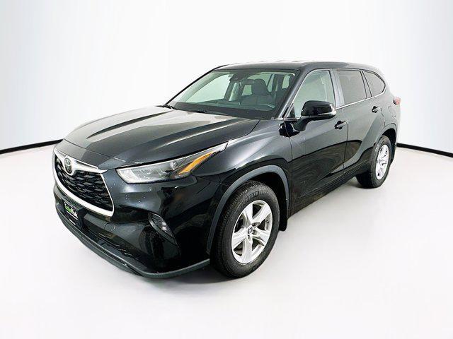 used 2023 Toyota Highlander car, priced at $31,997