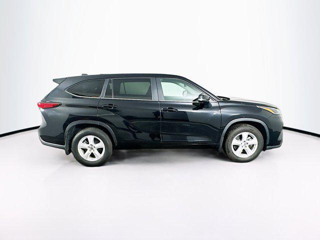 used 2023 Toyota Highlander car, priced at $31,997