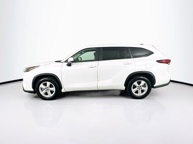 used 2023 Toyota Highlander car, priced at $30,689