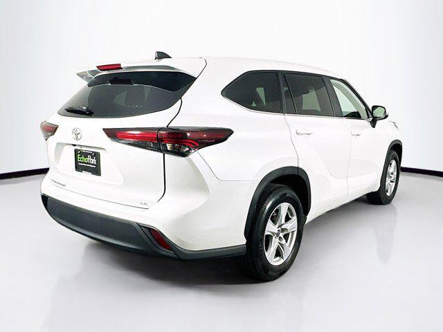 used 2024 Toyota Highlander car, priced at $35,989