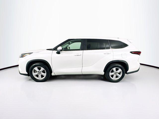 used 2024 Toyota Highlander car, priced at $35,989