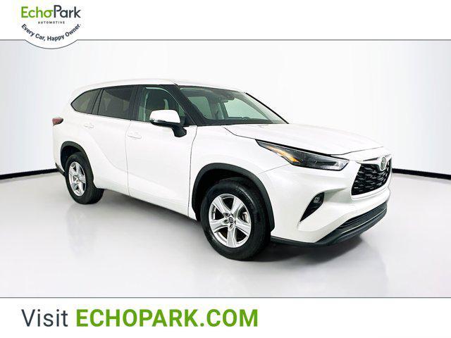 used 2024 Toyota Highlander car, priced at $32,797