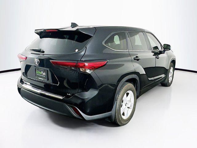 used 2023 Toyota Highlander car, priced at $29,447