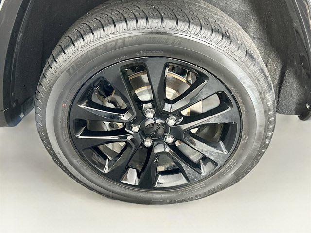 used 2019 Jeep Grand Cherokee car, priced at $17,987