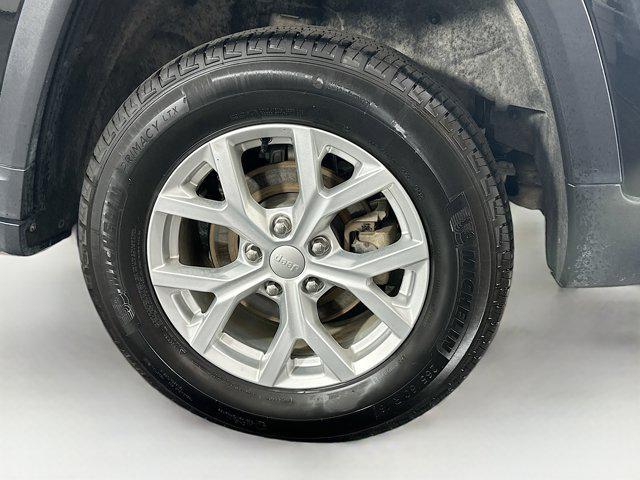 used 2023 Jeep Grand Cherokee car, priced at $28,496