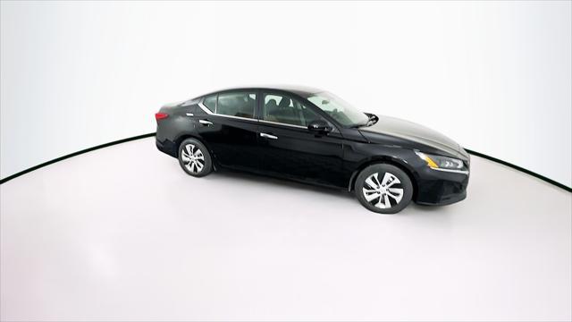 used 2023 Nissan Altima car, priced at $18,289