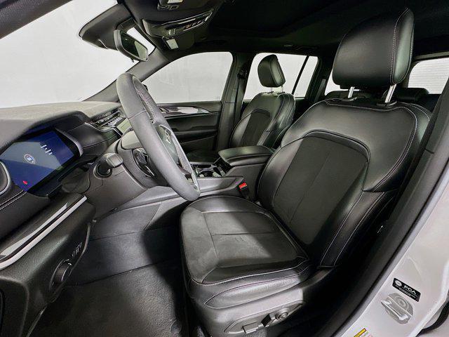 used 2023 Jeep Grand Cherokee car, priced at $29,396