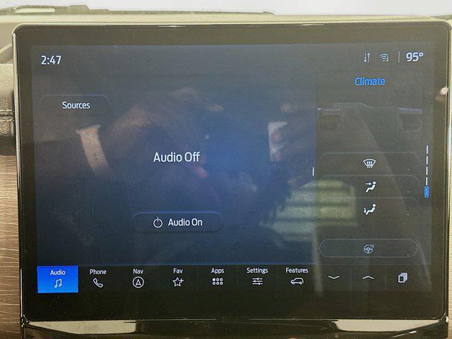 used 2024 Ford Expedition car, priced at $46,697