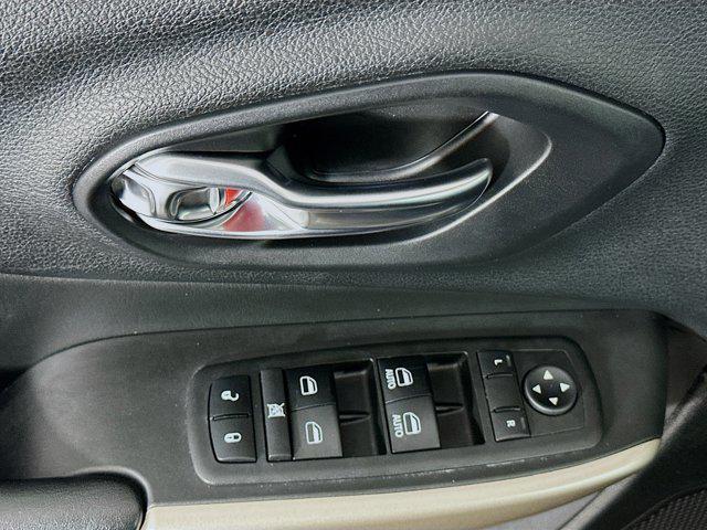 used 2018 Jeep Cherokee car, priced at $13,399