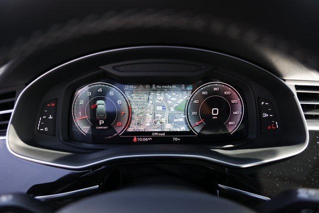 new 2025 Audi Q7 car, priced at $77,910