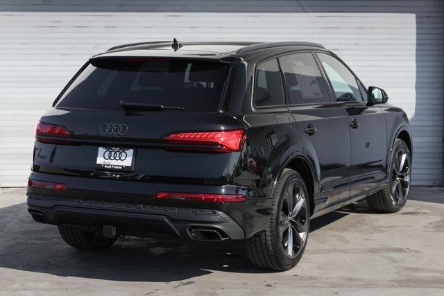 new 2025 Audi Q7 car, priced at $77,845