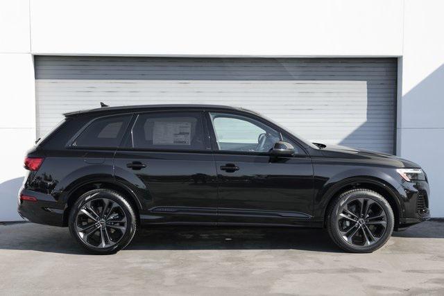 new 2025 Audi Q7 car, priced at $77,845