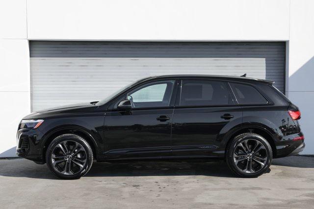 new 2025 Audi Q7 car, priced at $77,845