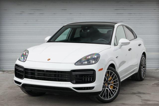 used 2022 Porsche Cayenne E-Hybrid car, priced at $129,998