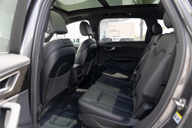 new 2025 Audi Q7 car, priced at $82,160